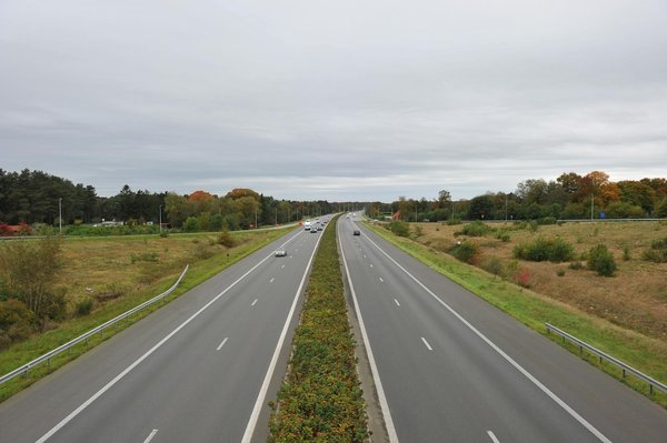 Quel rôle joue l'intelligence artificielle dans l'évolution des véhicules modernes ?