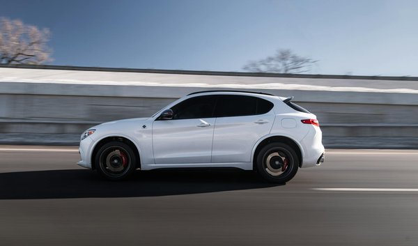 Des voitures de pompiers converties en véhicules de loisirs : le phénomène des camper vans